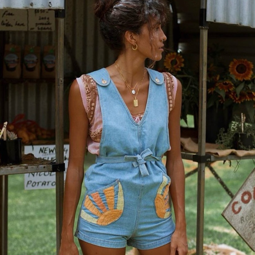 Chasing Unicorns Waiting for the Sun embroidered short denim overalls size M - Picture 4 of 17